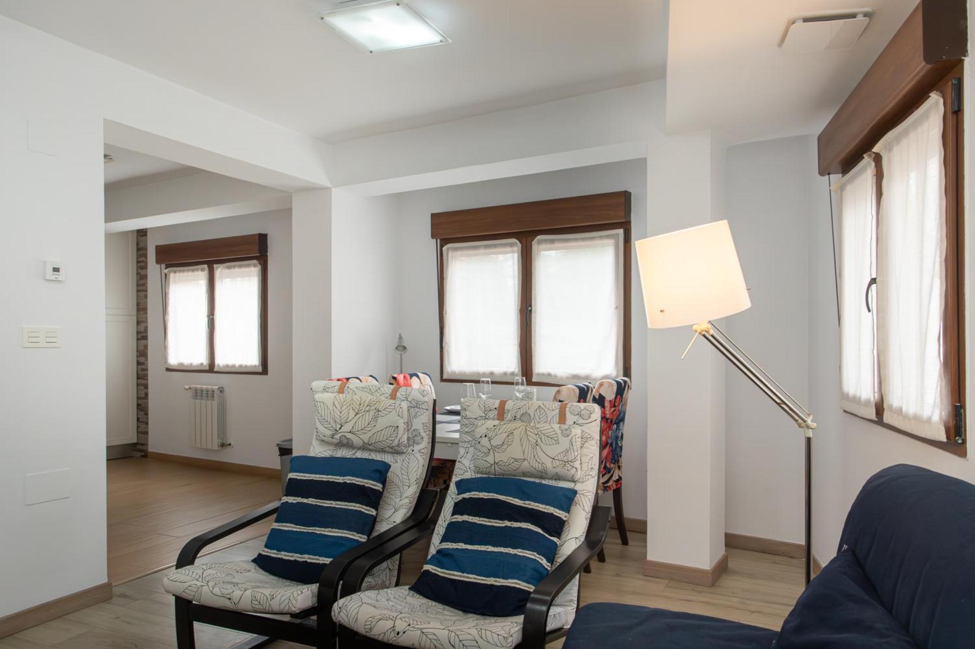 La Plaza De Cangas Apartamento Turistico Onís Zewnętrze zdjęcie