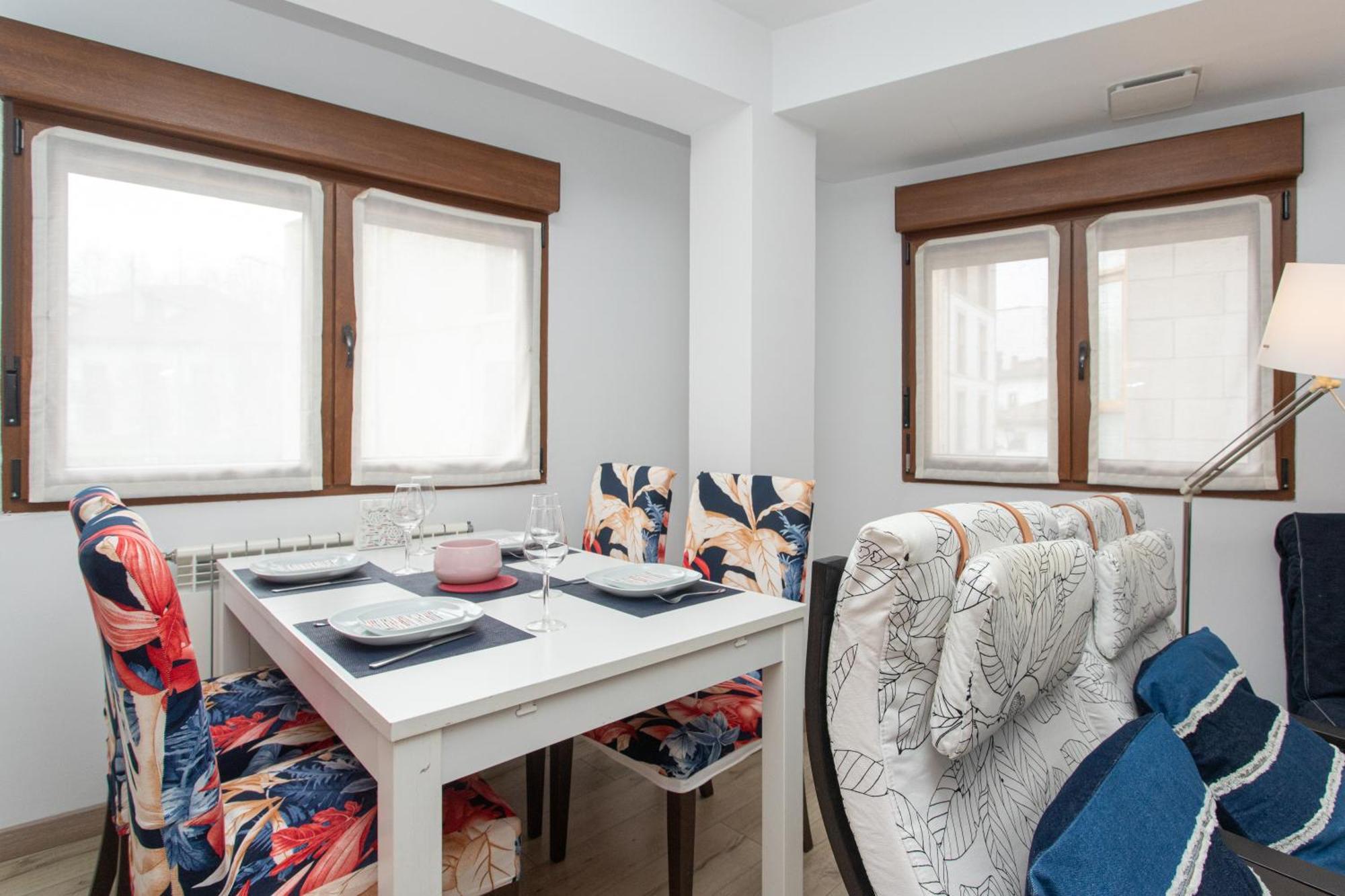 La Plaza De Cangas Apartamento Turistico Onís Zewnętrze zdjęcie